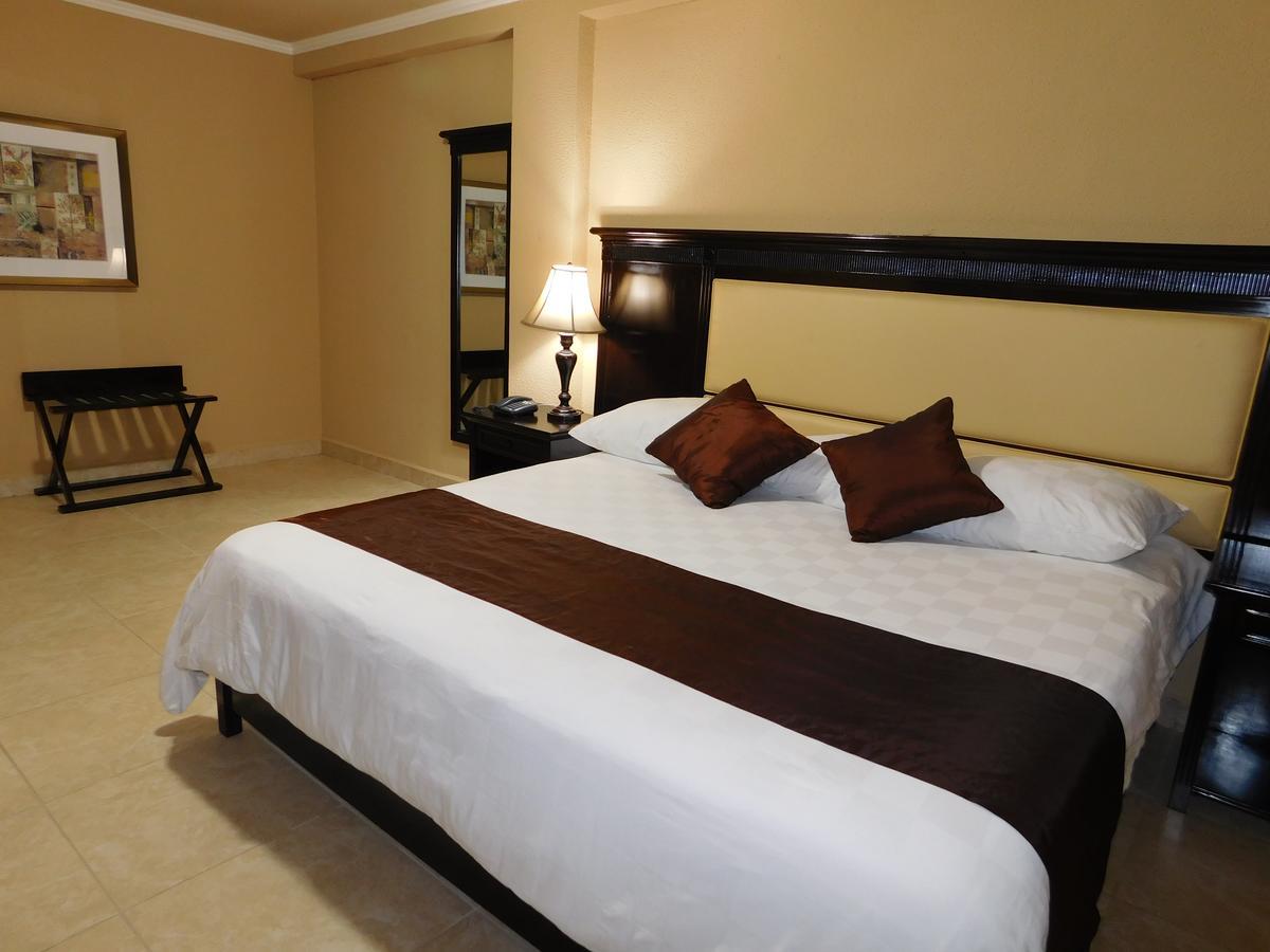 Hotel Gran Via Panama David Bagian luar foto